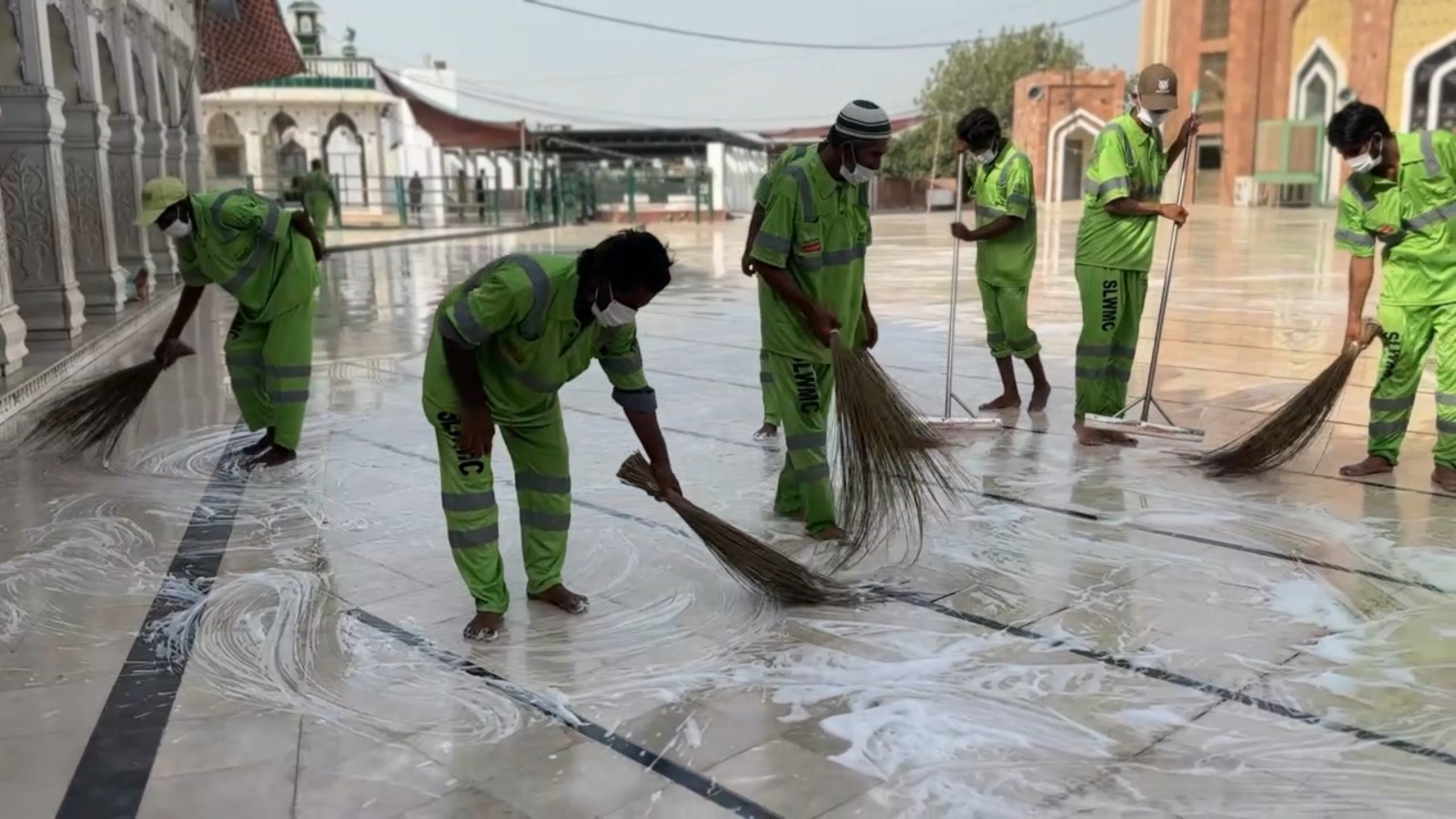 Darbar Baba Fareed Cleaning 4